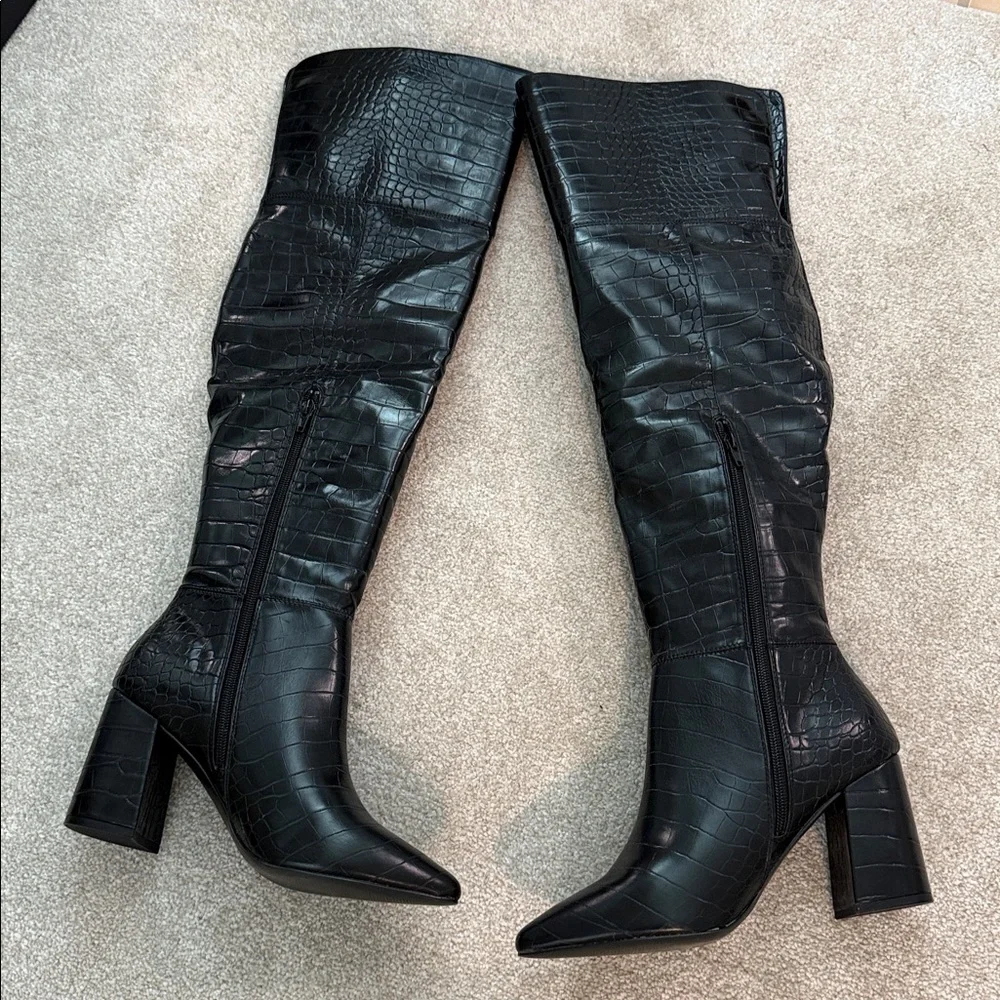 NIB Charles David Black Croco Faux Leather Over Knee Boots Size 8.5